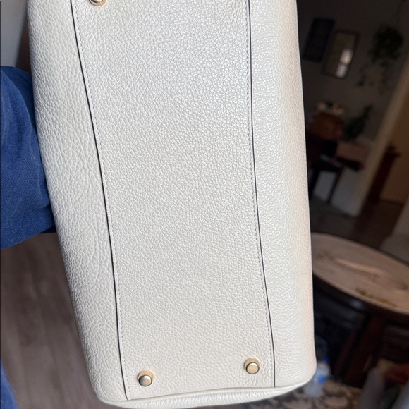 Rowan Large Satchel Bag In Signature Leather (Oat) - Picture 12 of 12